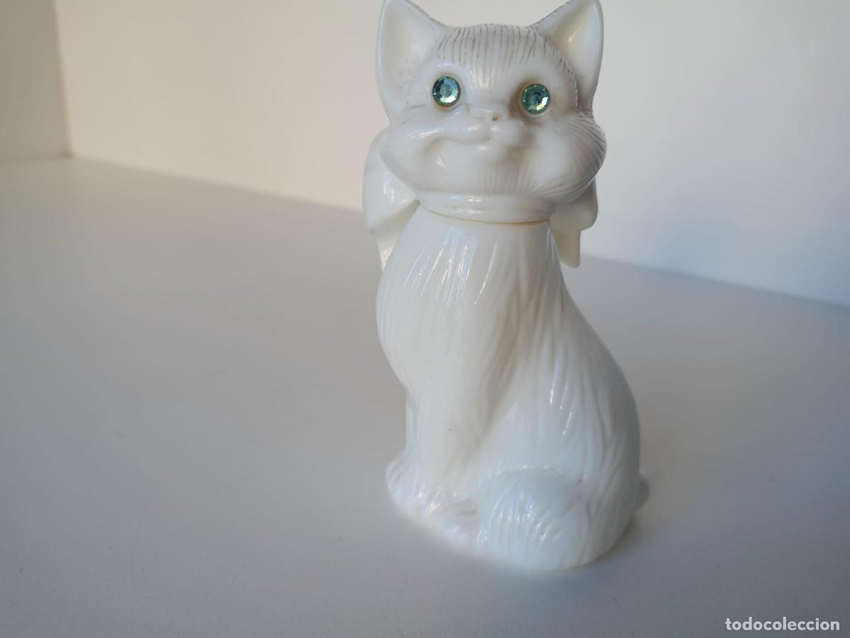 Miniaturas de perfumes antiguos: Bote de Avon, con forma de gato - Foto 3
