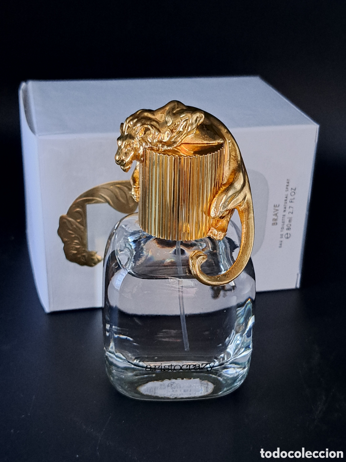 Miniaturas de perfumes antiguos: Brave de Aristocrazy es una fragancia de la familia olfativa Almizcle Floral Amaderado para Mujeres.
