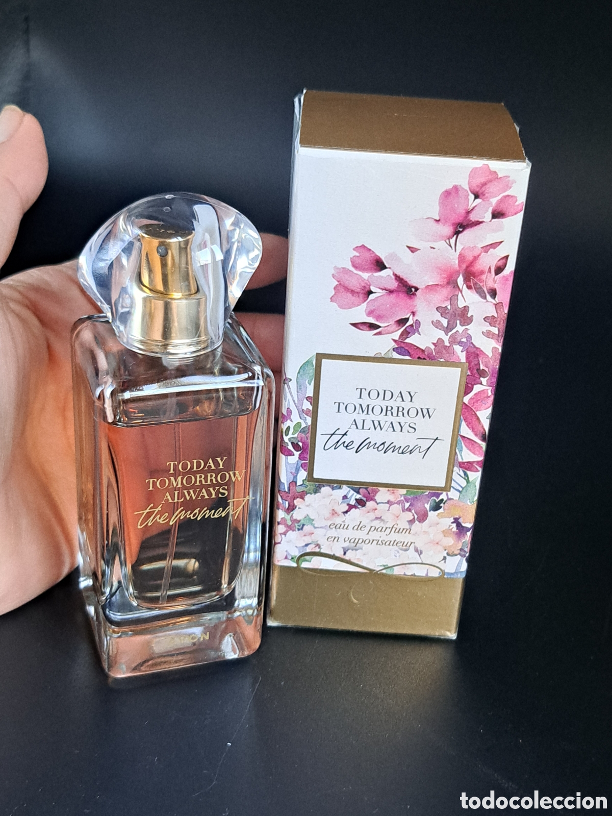 Miniaturas de perfumes antiguos: Today Tomorrow Always The Moment Her de Avon es una fragancia de la familia olfativa Oriental Floral