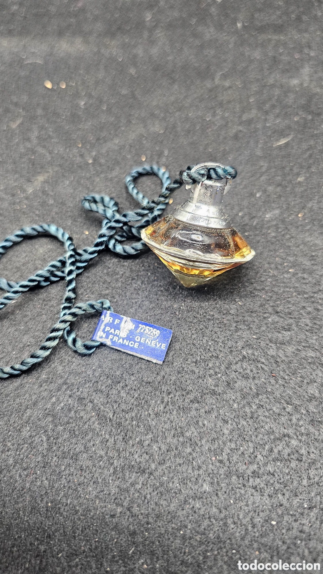 Miniaturas de perfumes antiguos: Miniatura de perfume Wish de Chopard