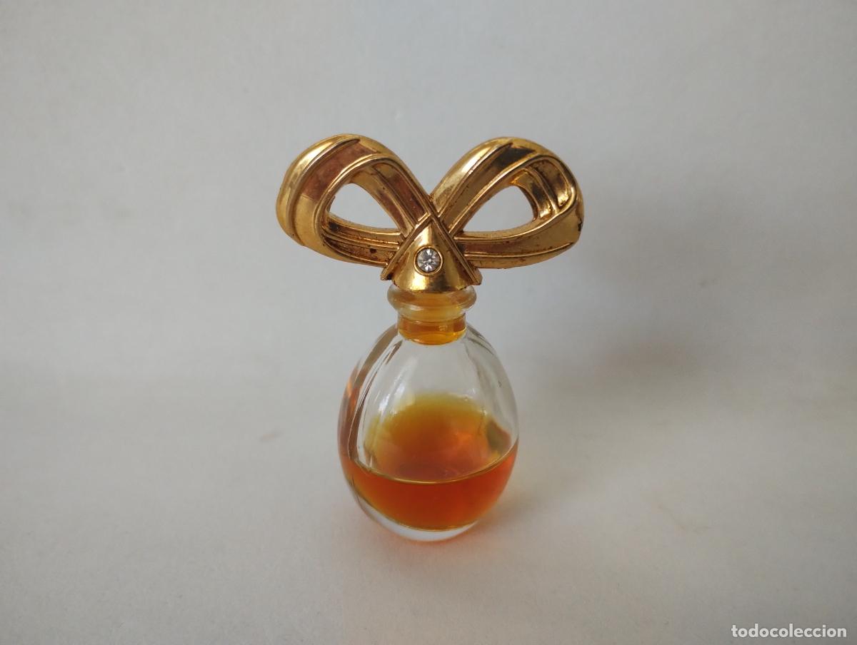 Miniaturas de perfumes antiguos: MINIATURA WHITE DIAMONDS DE ELIZABETH TAYLOS - SIN CAJA