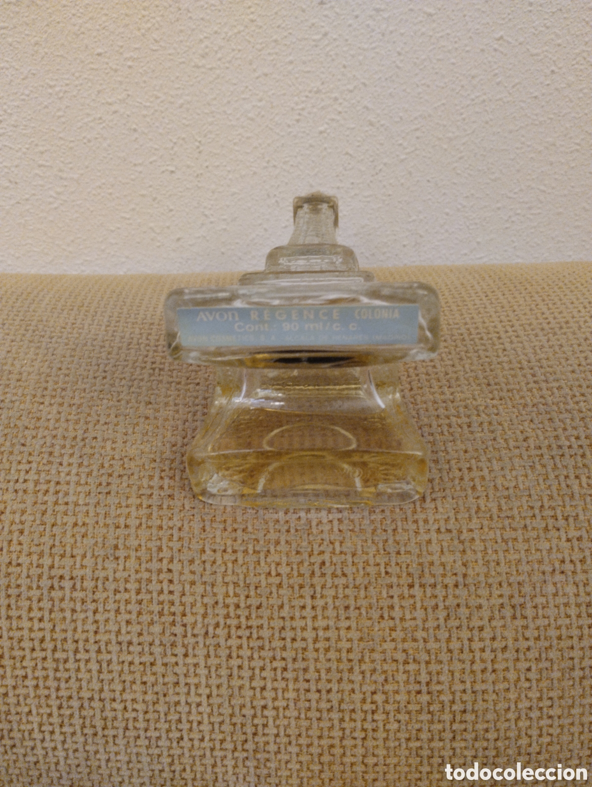 Miniaturas de perfumes antiguos: Frasco colonia Torre Eiffel Avon - Foto 4