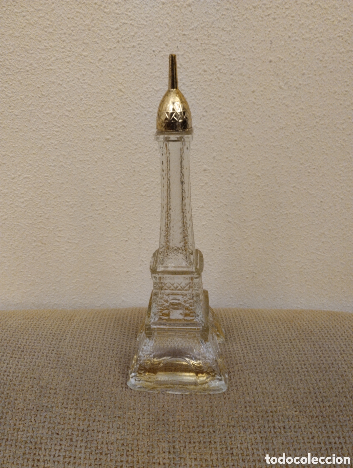 Miniaturas de perfumes antiguos: Frasco colonia Torre Eiffel Avon