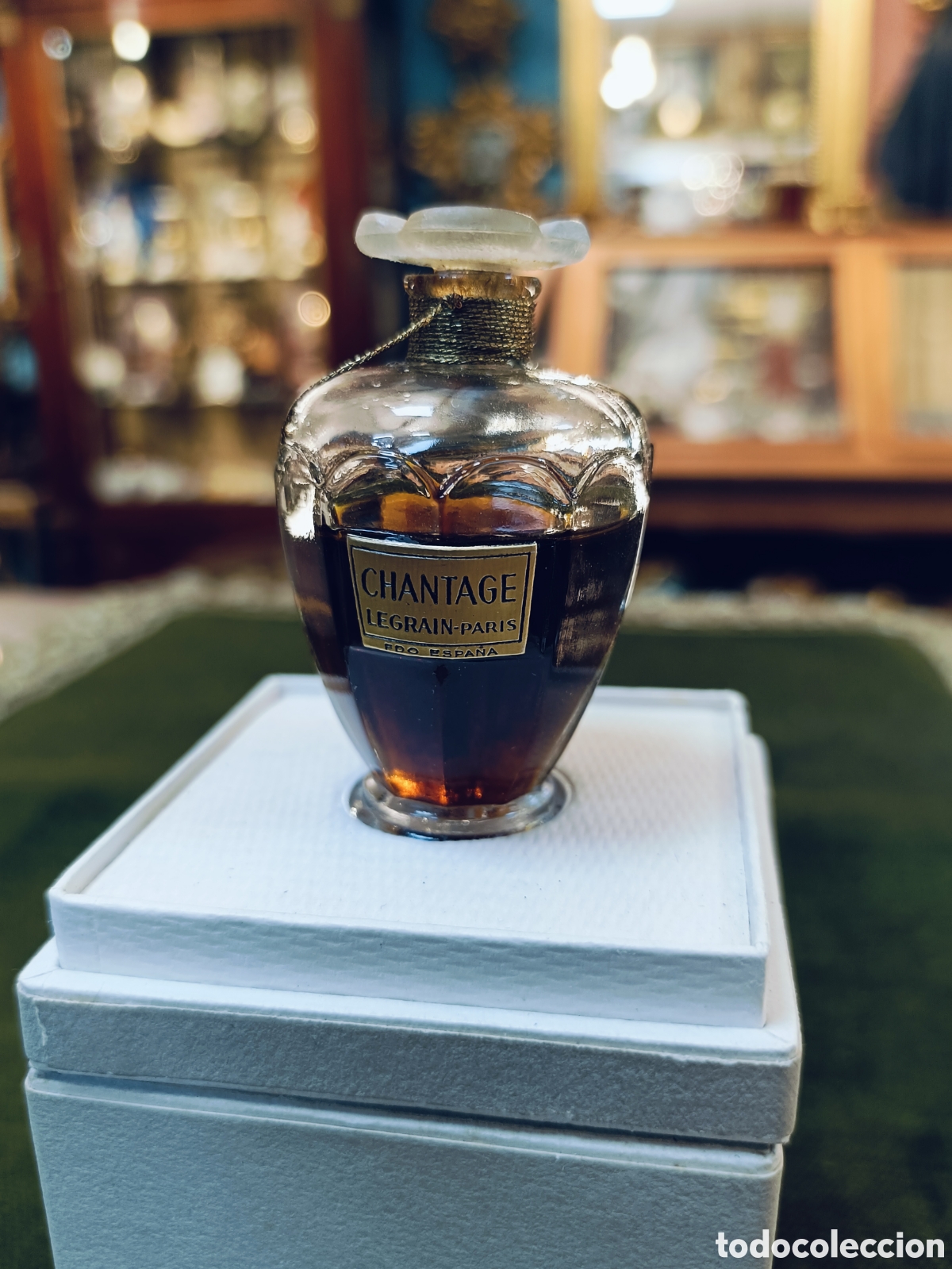 Miniaturas de perfumes antiguos: CHANTAGE. LEGRAIN PARIS . EXTRAIT DE PERFUME. - Foto 2