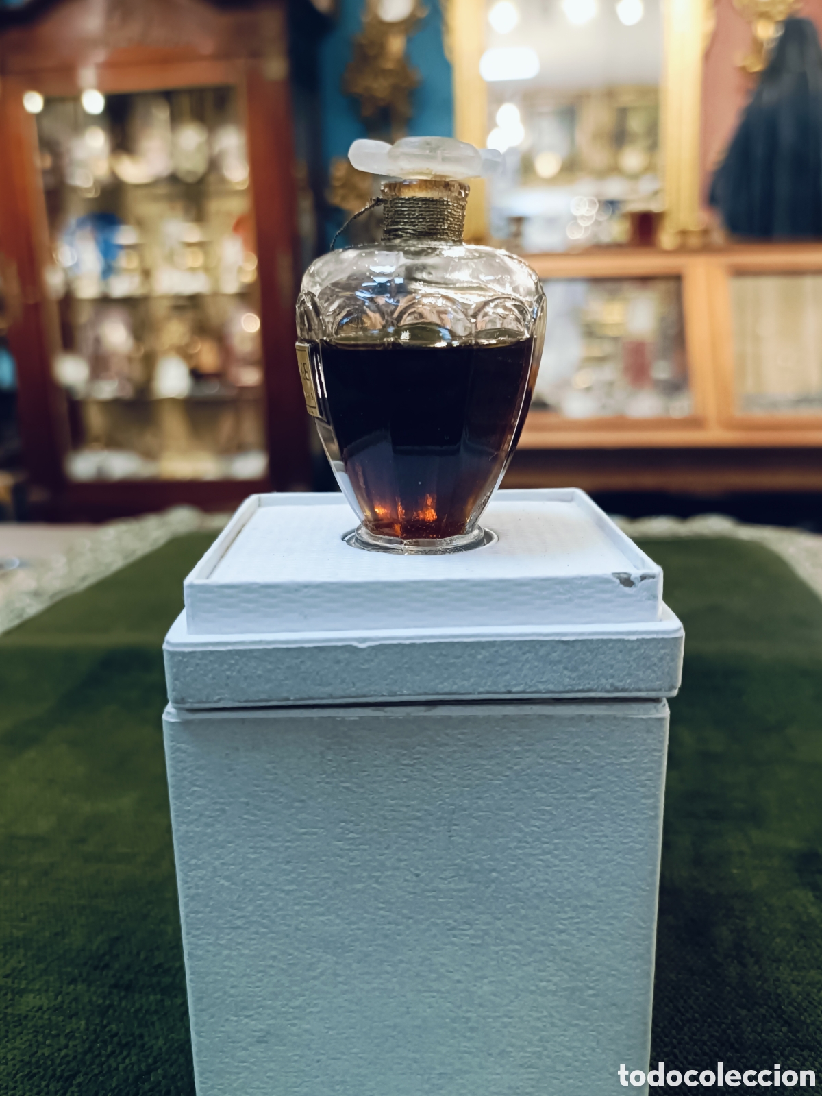 Miniaturas de perfumes antiguos: CHANTAGE. LEGRAIN PARIS . EXTRAIT DE PERFUME. - Foto 4