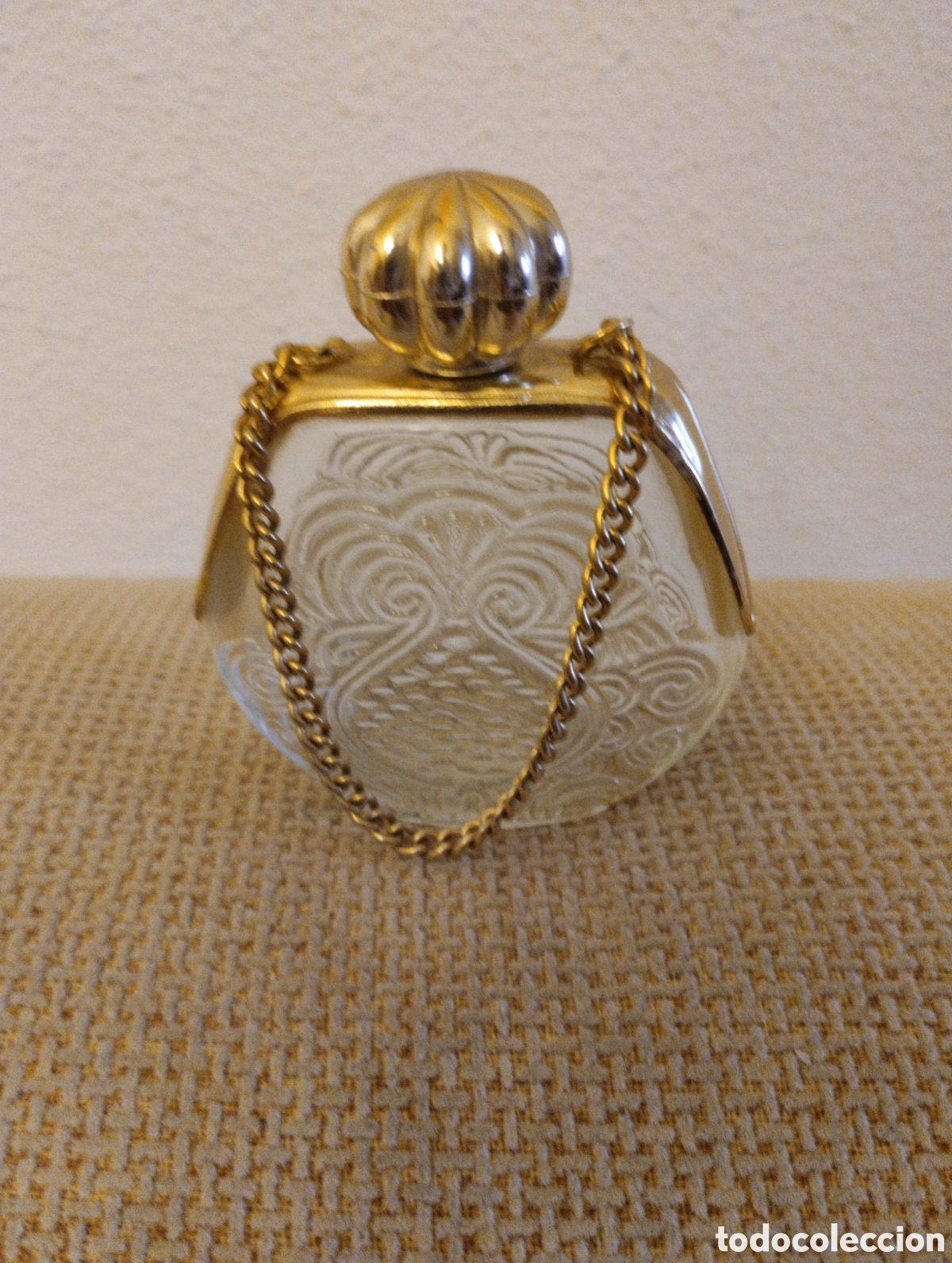 Miniaturas de perfumes antiguos: Frasco colonia antiguo Avon