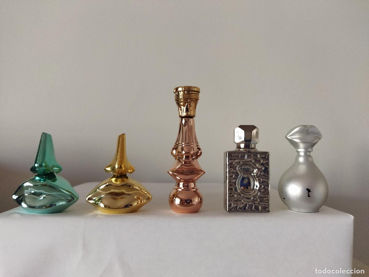 Miniaturas de perfumes antiguos: Colecci&oacute;n de miniaturas de perfume de Salvador Dal&iacute;