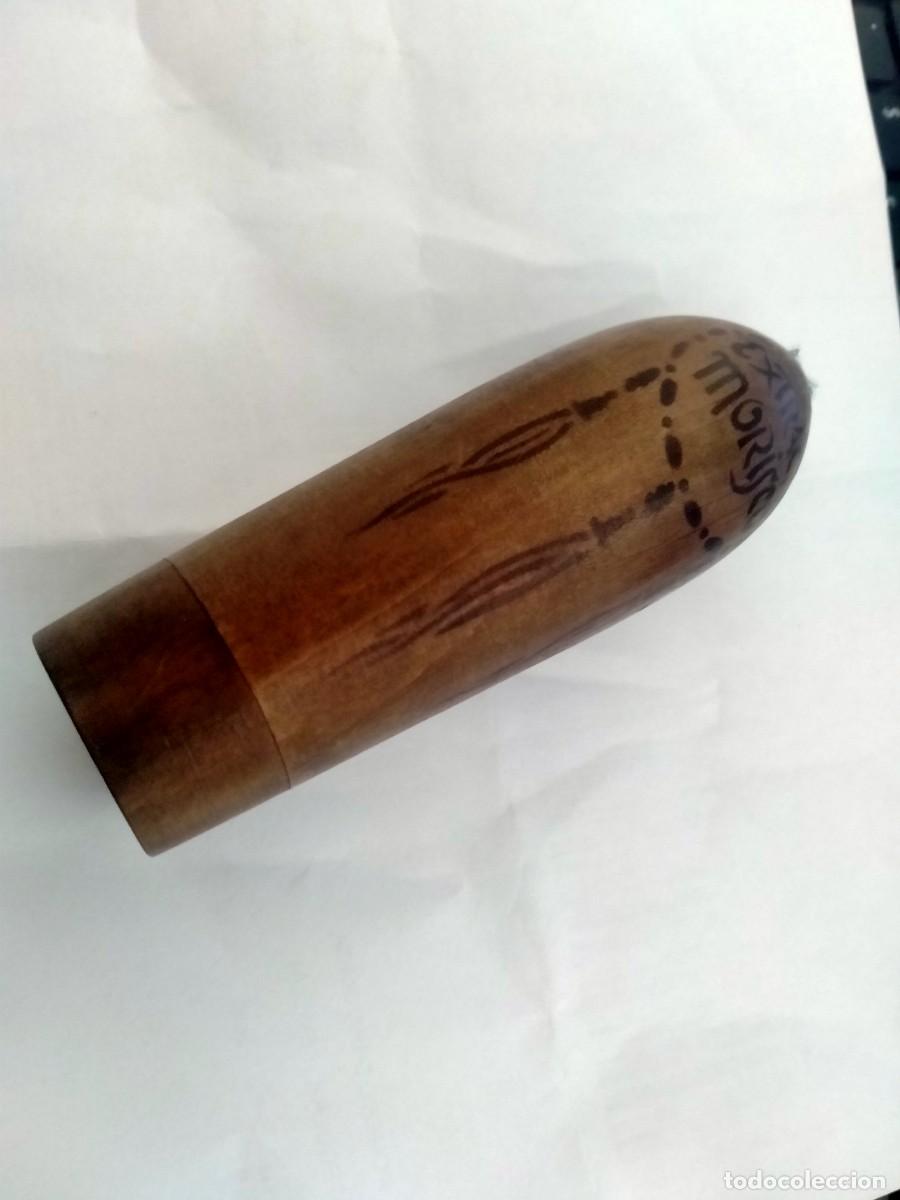 Miniaturas de perfumes antiguos: bote en madera extracto morisco