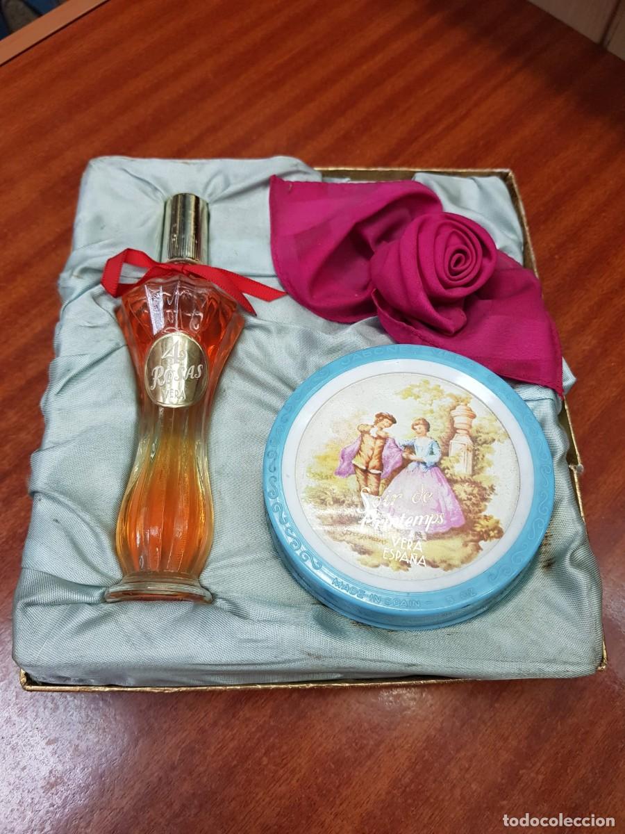 Miniaturas de perfumes antiguos: CAJA DE PERFUME Y JAVON 4 ROSAS VERA