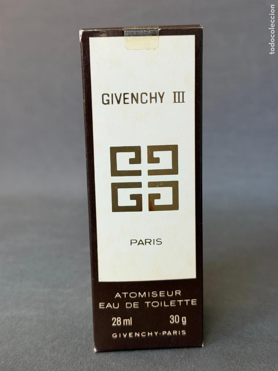 Miniaturas de perfumes antiguos: Vintage Givenchy III Paris , atomiseur eau de toilette , 28 ml , 30g. ref. 3251 , 1980s.
