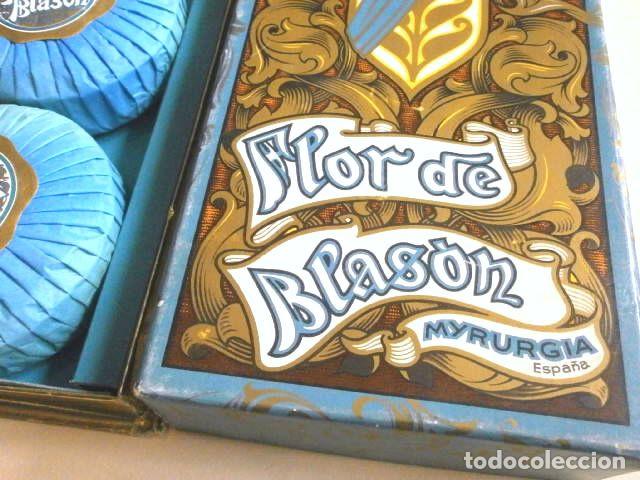 Miniature di profumi antiche: Myrurgia, FLOR de BLASON. Estuche con 3 pastillas de jab&oacute;n de 130 gr. cada una