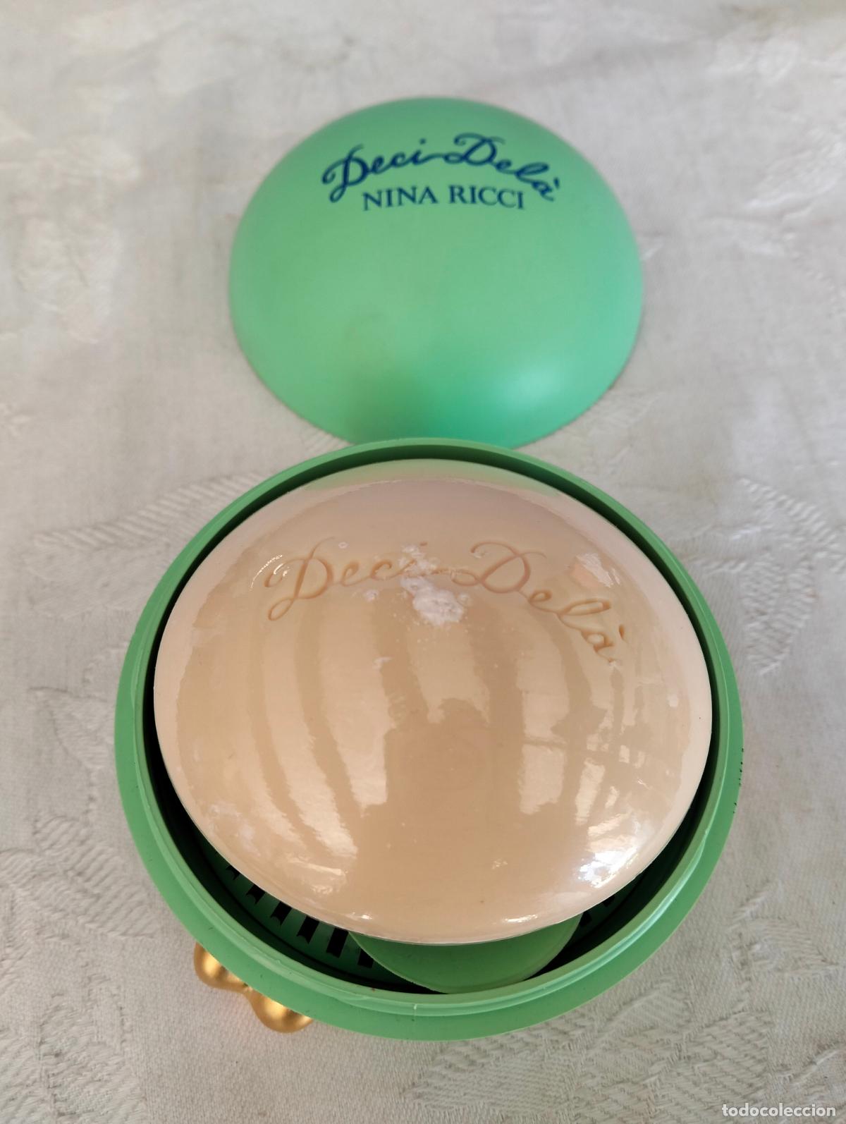 Miniaturas de perfumes antigos: Jab&oacute;n de manos perfumado con estuche verde cajita parfums DeciDel&agrave; Nina Ricci Deci Del&agrave; 100g