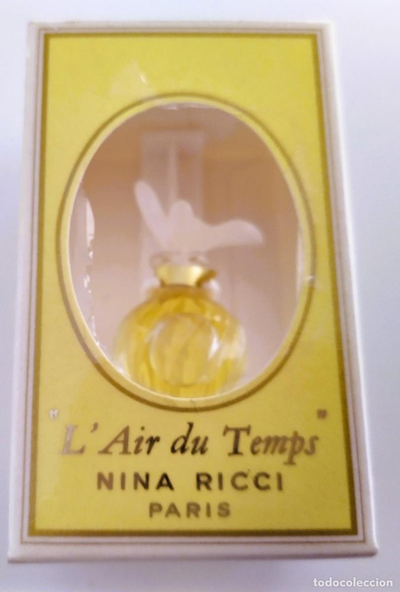 Miniaturas de perfumes antiguos: Miniatura de perfume de colecci&oacute;n Nina Ricci L&rsquo;air du temps Parfum