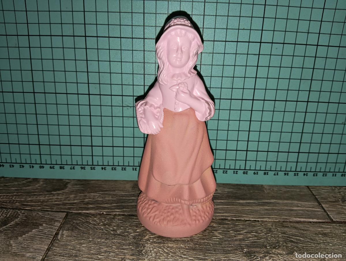 Miniaturas de perfumes antiguos: Antigua figura de ni&ntilde;a &rdquo;Pretty Girl Pink&rdquo; de Avon - Frasco de perfume / Jab&oacute;n vintage a&ntilde;os 70
