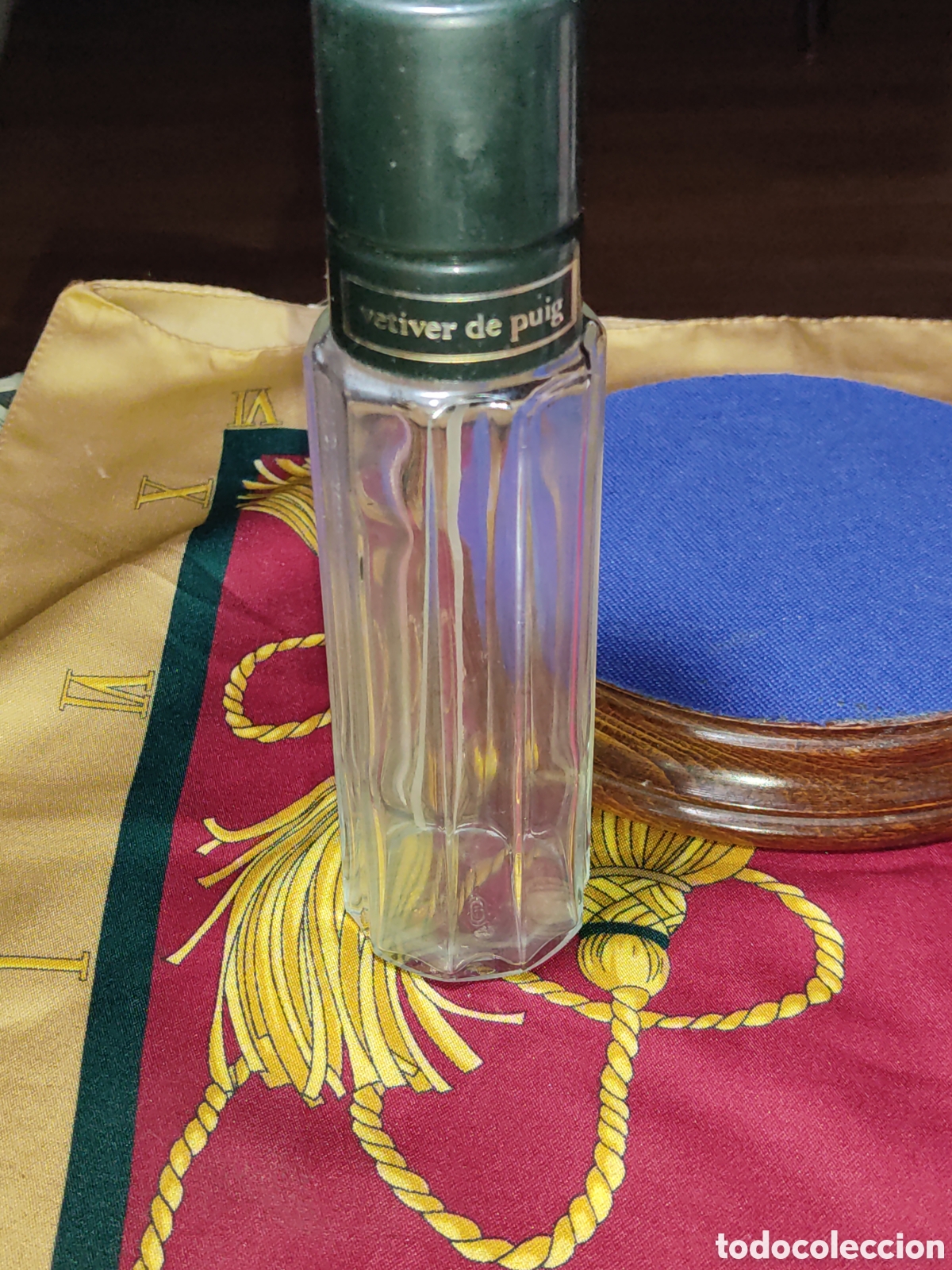 Miniaturas de perfumes antiguos: Colonia Vetiver de Puig pulverizador 100ml.Vacio.