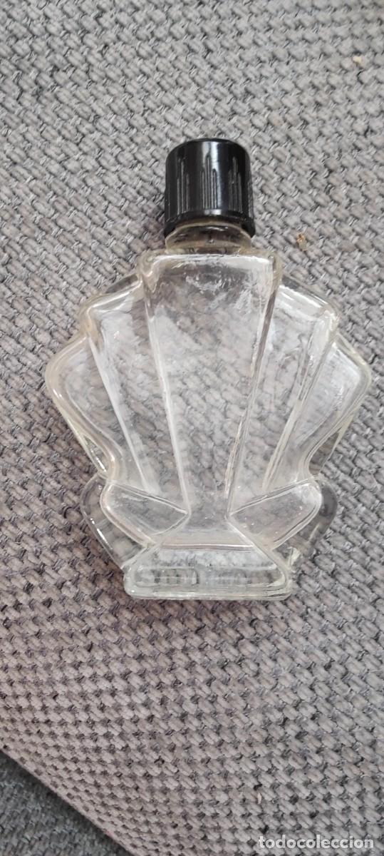 Miniaturas de perfumes antiguos: Botella peque&ntilde;a Art Deco de perfume