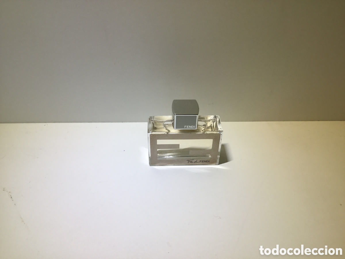 Miniaturas de perfumes antiguos: Miniatura de perfume Fan Di Fendi edt