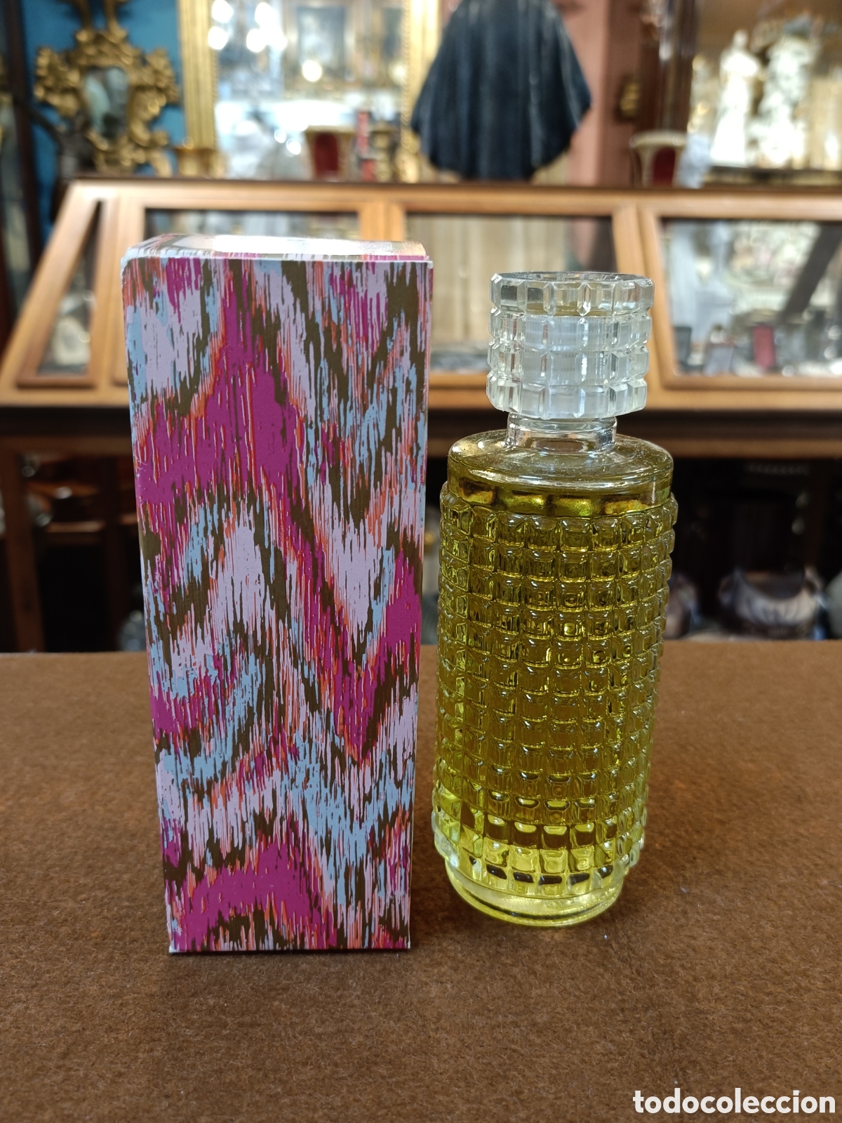 &Eacute;chantillons de parfums anciens: PERFUME, COLONIA, AVON MOONWIND 120ML. EN CAJA ORIGINAL.