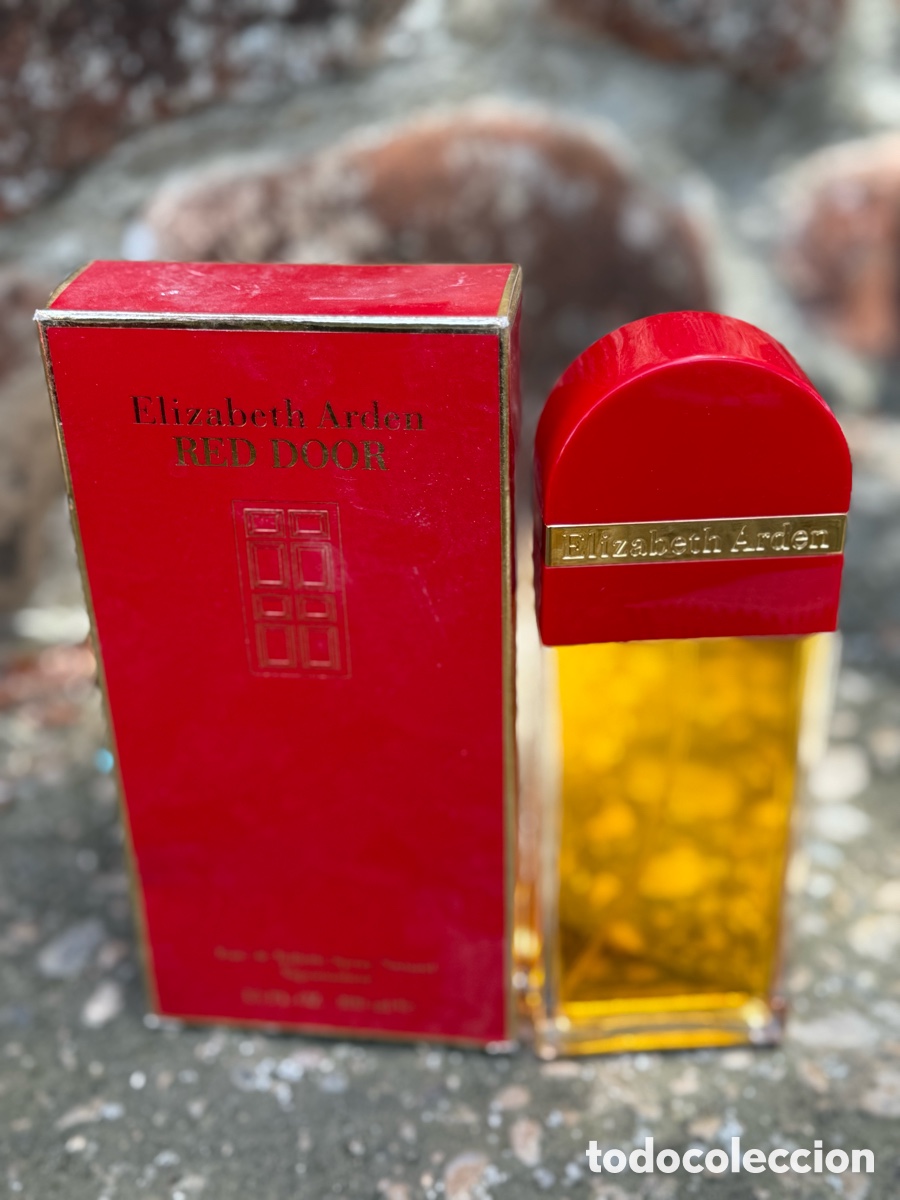 Miniature di profumi antiche: Perfume 100 ml Elizabeth Arden con caja .Red door