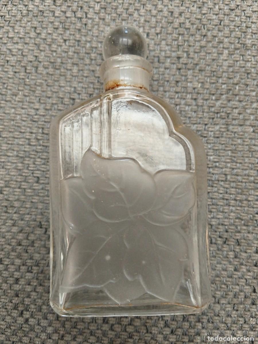 Miniaturas de perfumes antiguos: Antigua botella de perfume Art Deco