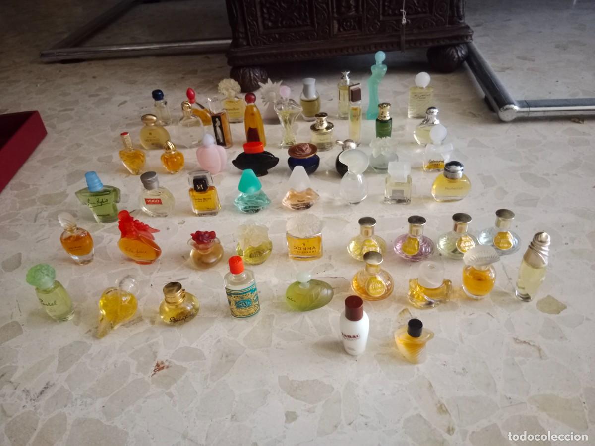 Miniaturas de perfumes antiguos: GRAN LOTE DE MAS DE 50 MINIATURAS / PRUEBAS ORIGINALES DE PERFUMES Y COLONIAS DE MARCAS RECONOCIDAS