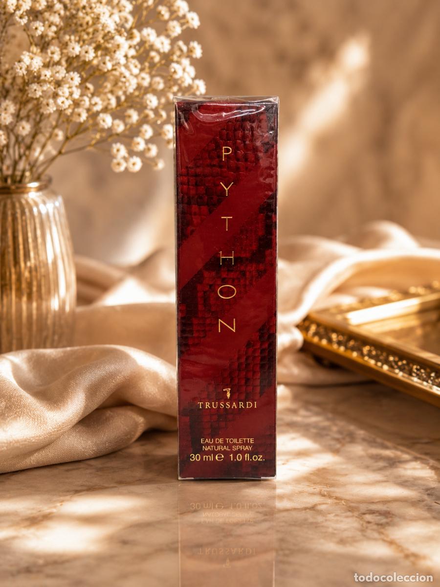 Miniaturas de perfumes antigos: Trussardi Python EDT 30ml | Vintage Sellado | Raro y Descatalogado | Stock Limitado