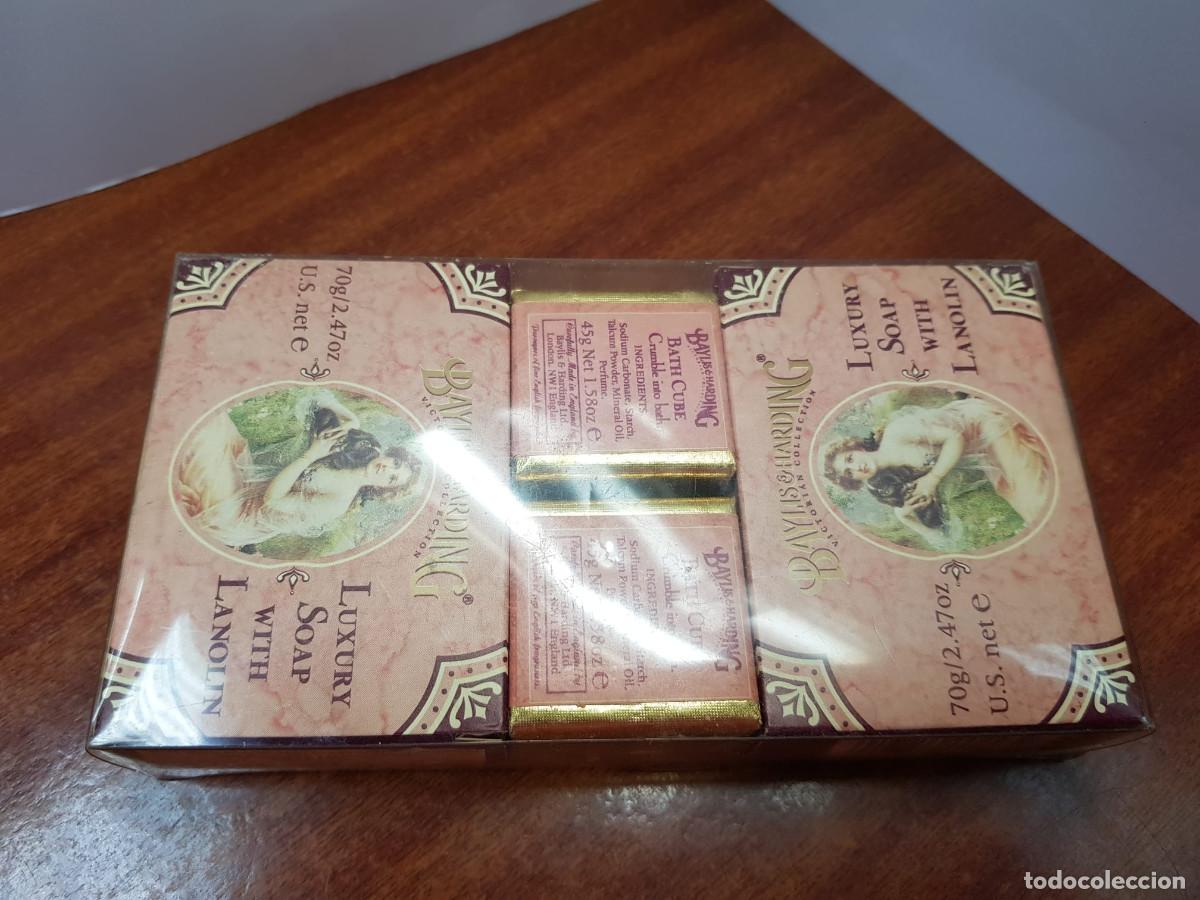 Miniaturas de perfumes antiguos: BAYLIS & HARDING-JABONES - Foto 2