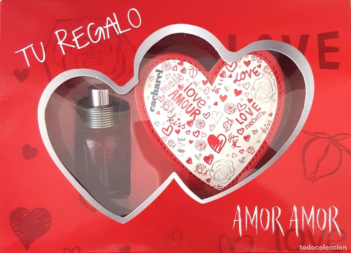 Miniaturas de perfumes antiguos: MINIATURA EAU DE TOILETTE 'AMOR AMOR' Y BROCHE, DE CACHAREL, EN ESTUCHE REGALO, SIN ESTRENAR