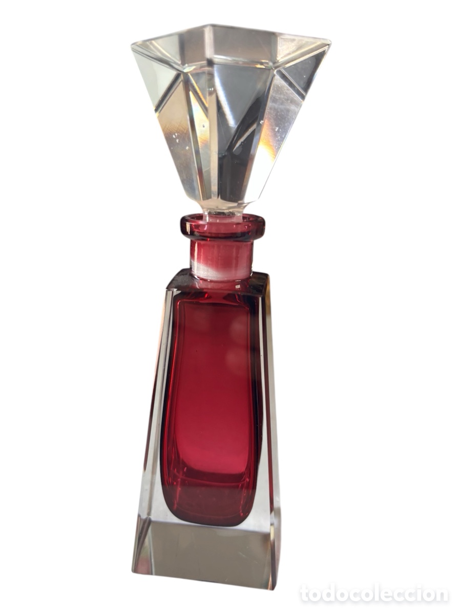 Miniaturas de perfumes antiguos: Bonito perfumero de cristal