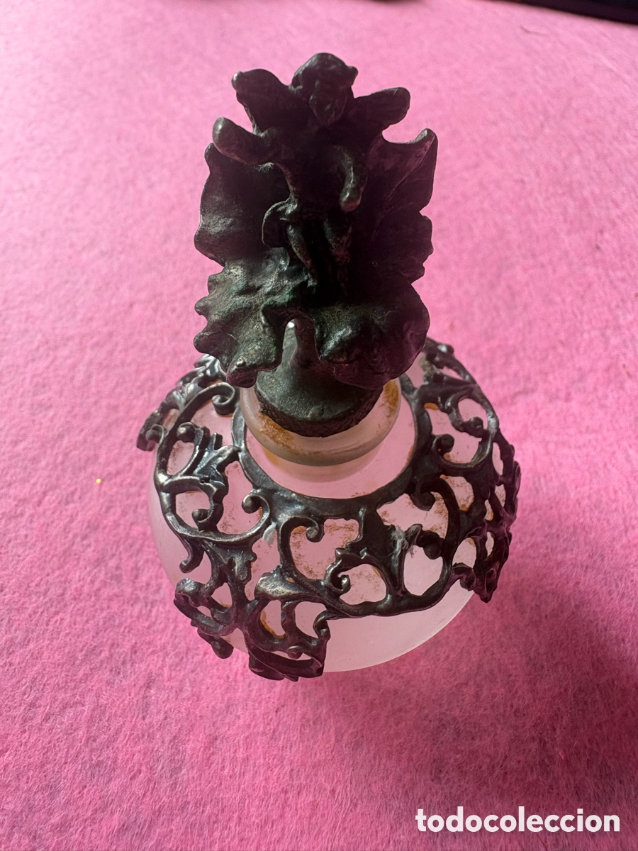 Miniaturas de perfumes antiguos: Antiguo perfumero en cristal Art Deco (A8)