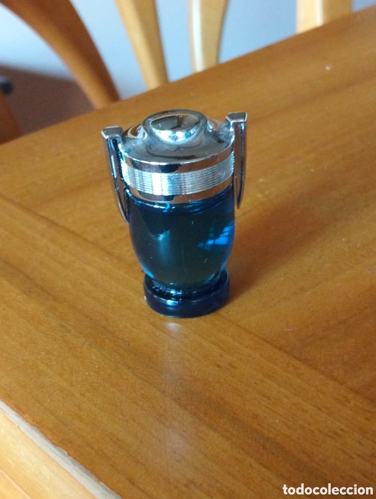 Miniaturas de perfumes antiguos: Invictu paco rabanne 5 ml