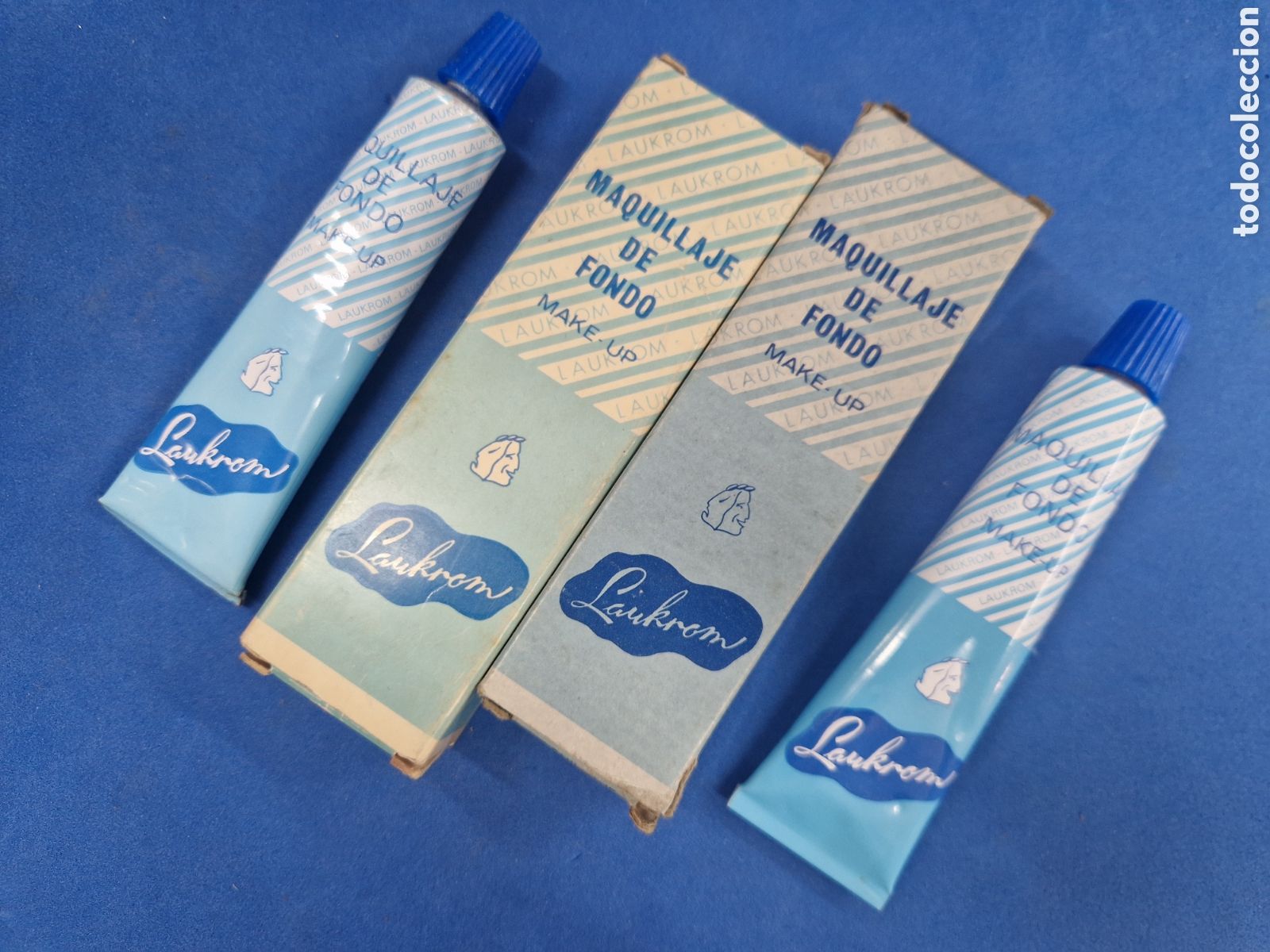 Miniaturas de perfumes antiguos: Laukrom maquillaje de fondo ,arabe y oriental