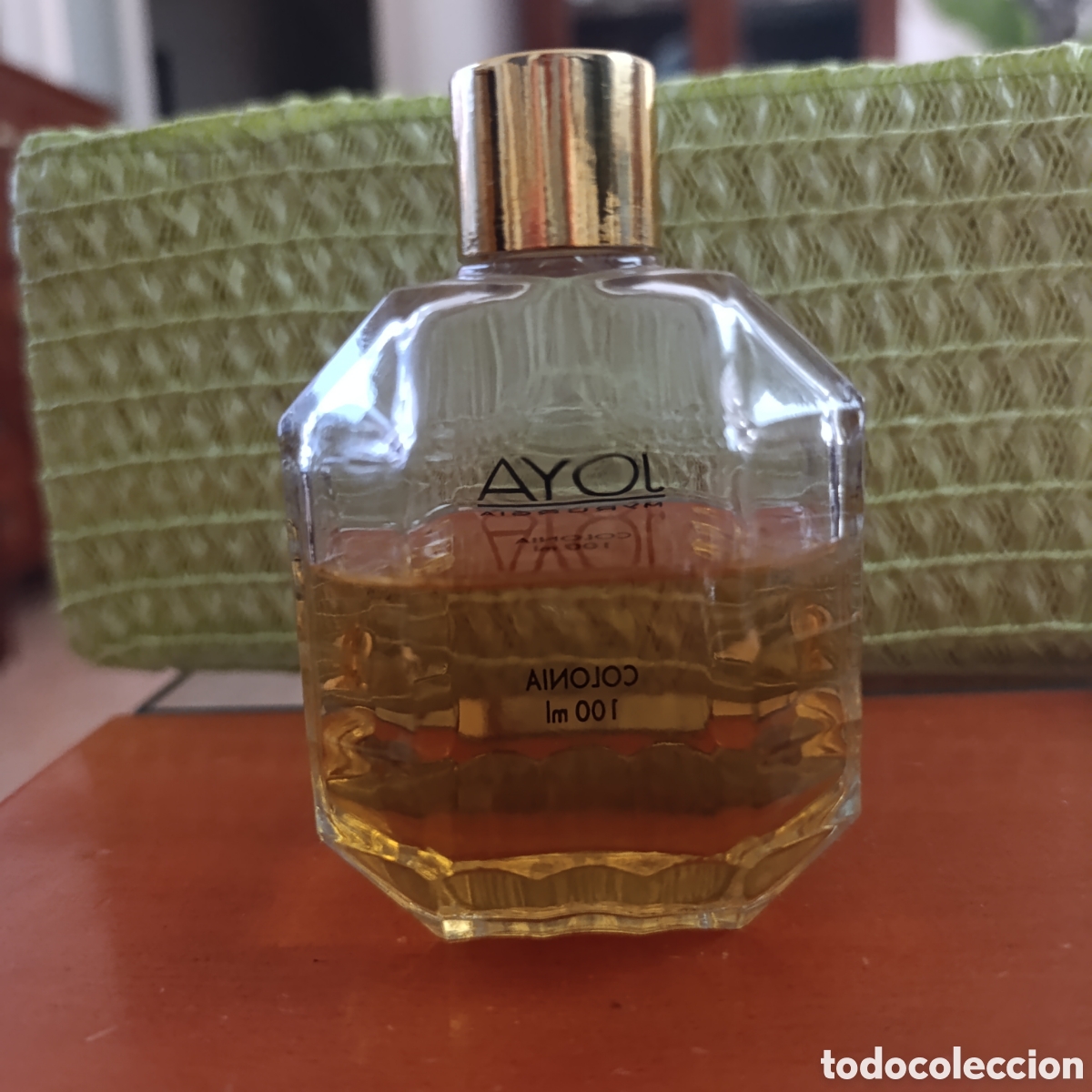 Miniaturas de perfumes antiguos: Antigua Colonia JOYA de MYRURGIA &ndash; 100 ml &ndash; Frasco Vintage de Colecci&oacute;n, parcialmente lleno