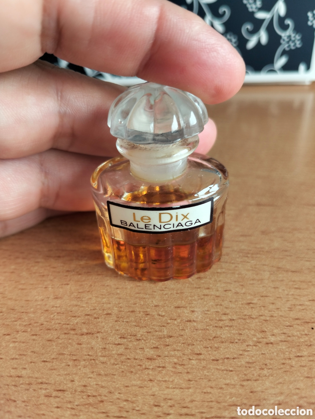 Miniaturas de perfumes antiguos: Le Dix Balenciaga 7, 5 ml. Tap&oacute;n de cristal