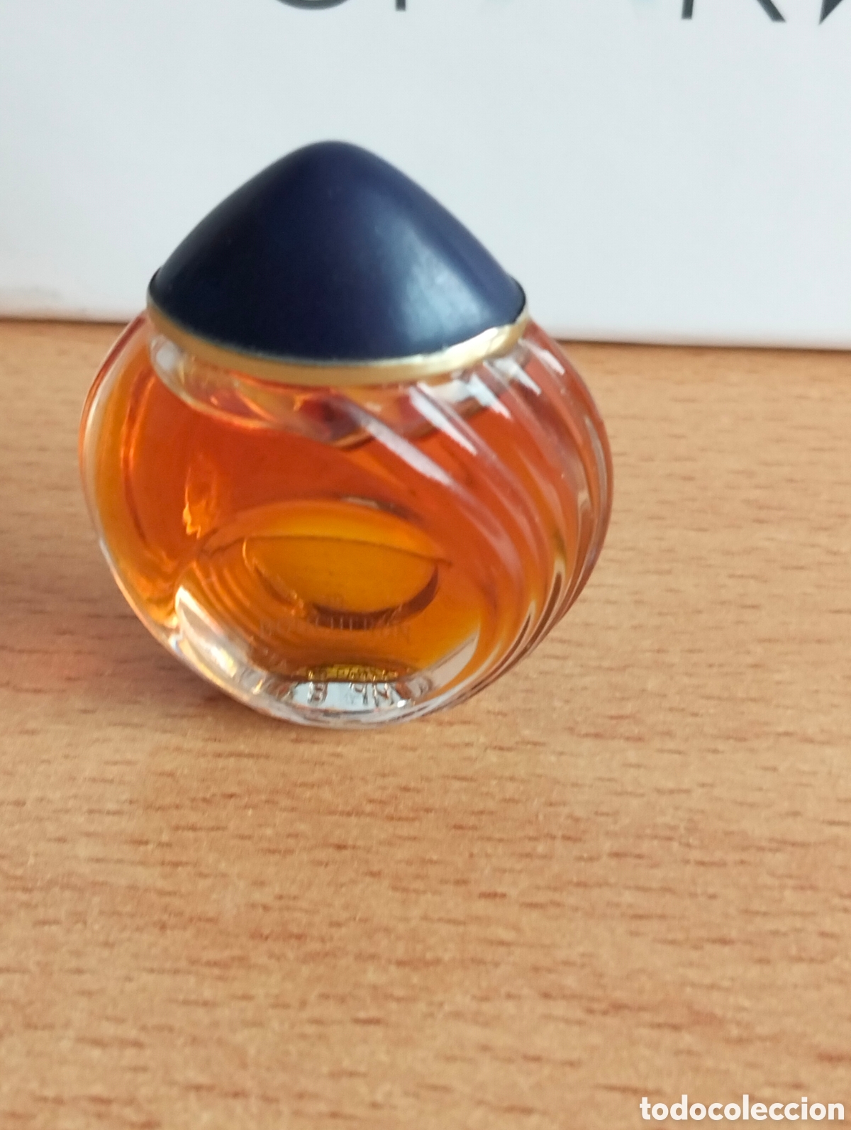 Miniaturas de perfumes antiguos: Boucheron miniatura de colecci&oacute;n