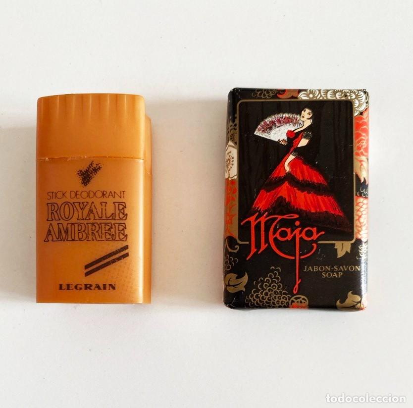 Miniaturas de perfumes antiguos: LOTE VINTAGE FORMATO MINIATURA: JAB&Oacute;N MAJA (MYRURGIA) PRECINTADO Y STICK ROYALE AMBREE (LEGRAIN)