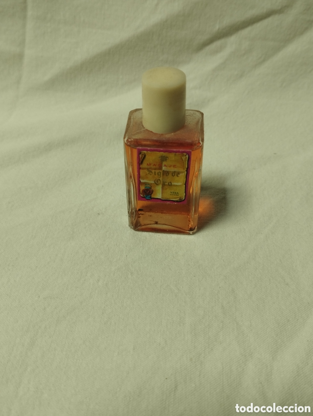 Miniaturas de perfumes antiguos: MINIATURA PERFUME COLONIA MASAJE SIGLO DE ORO, VERA. ALTO 5 CM.