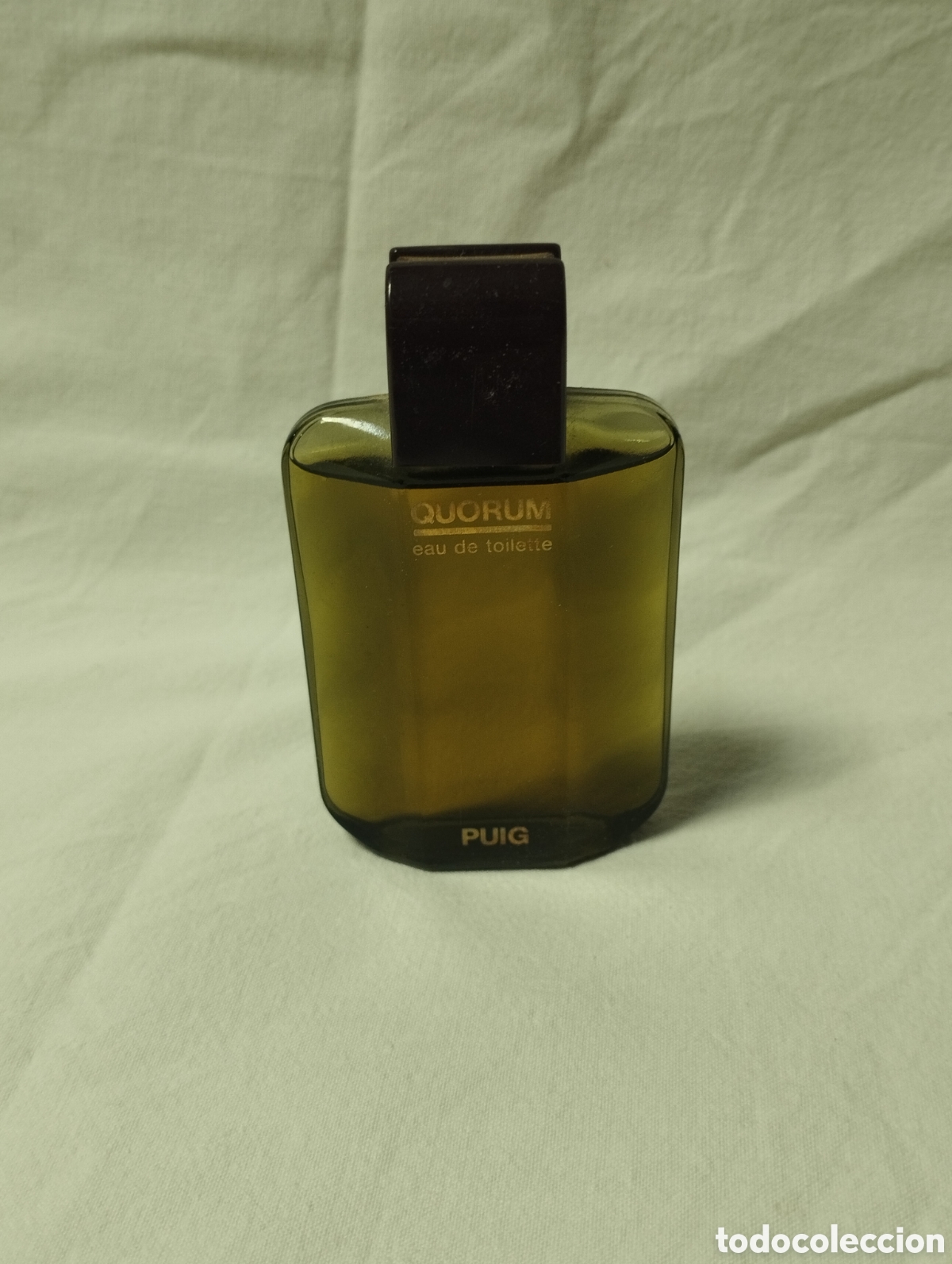 Miniaturas de perfumes antiguos: MINIAMINIATURA PERFUME COLONIA QUORUM PUIG. ALTO CAJA 8,5 CM.