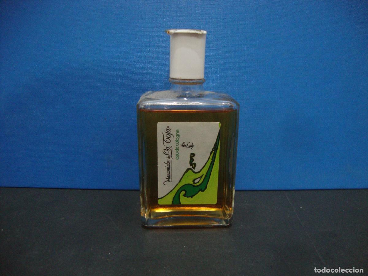 Miniaturas de perfumes antiguos: EAU TOILETTE MANANTIALES DE LA TOJA TAPON ROTO