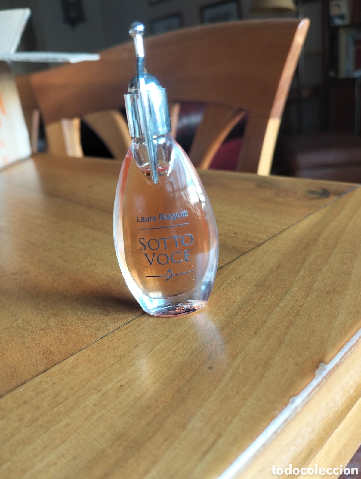 Miniaturas de perfumes antiguos: Sotto voce Laura biagiotti