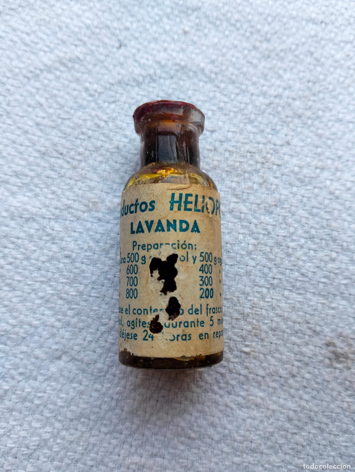 Miniaturas de perfumes antiguos: Mini frasco bote peque&ntilde;o cristal marron productos heliopo lavanda