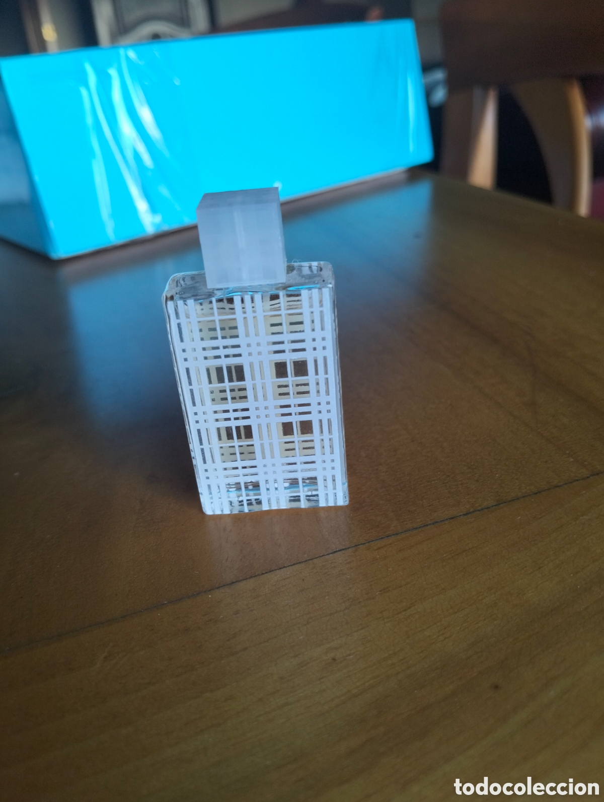 Miniaturas de perfumes antiguos: Burberry miniatura de perfume