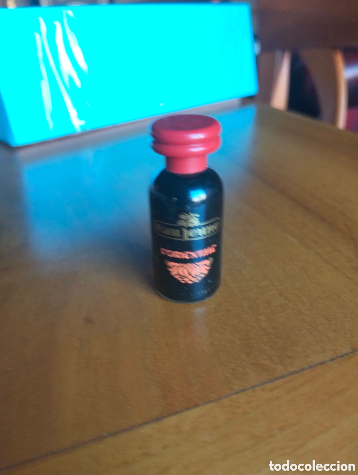 Miniaturas de perfumes antiguos: EAU de jeune L'orientale 5 ml