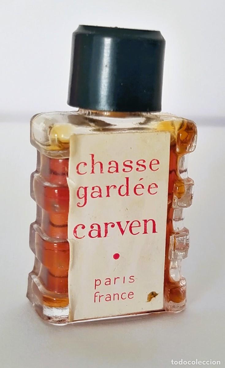 Miniaturas de perfumes antiguos: Miniatura de perfume de colecci&oacute;n Carven Chasse Gard&eacute;e sin caja