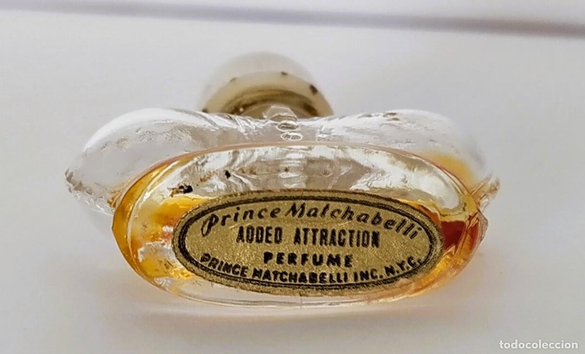 Miniaturas de perfumes antiguos: Miniatura de perfume de colecci&oacute;n Matchabelli Added Attraction Perfume