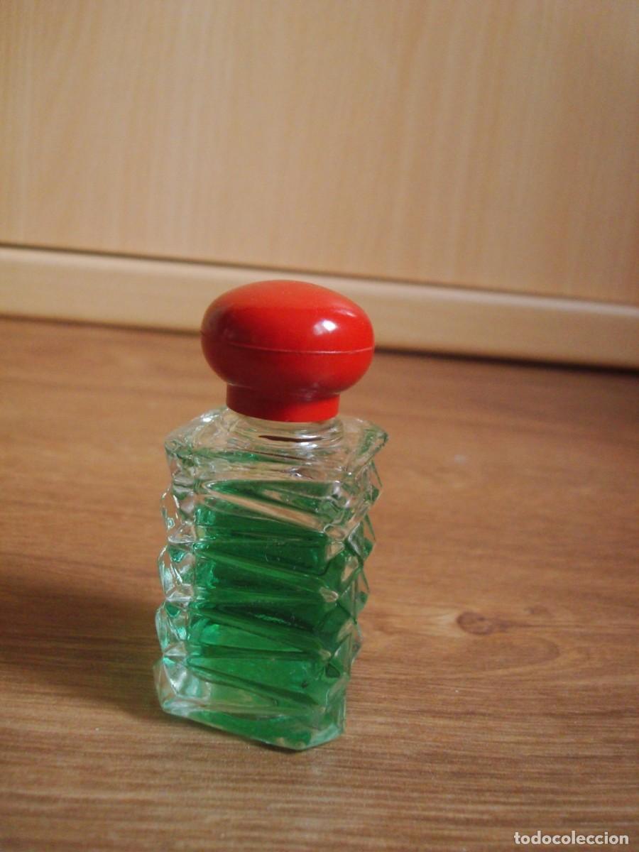 Miniaturas de perfumes antiguos: Perfume de Pyrenees (miniatura perfume colonia) vintage