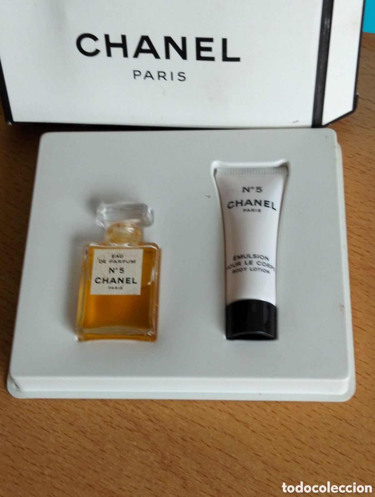 Miniaturas de perfumes antiguos: Chanel 5 set de colecci&oacute;n - Foto 2