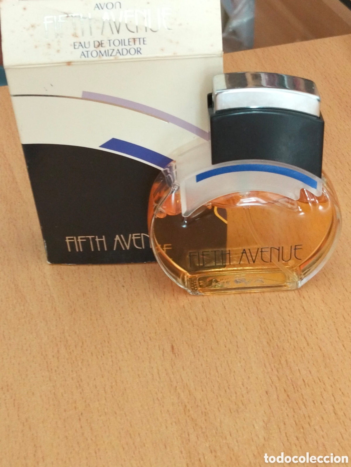 Miniaturas de perfumes antiguos: Avon fifth avenue 50 ml