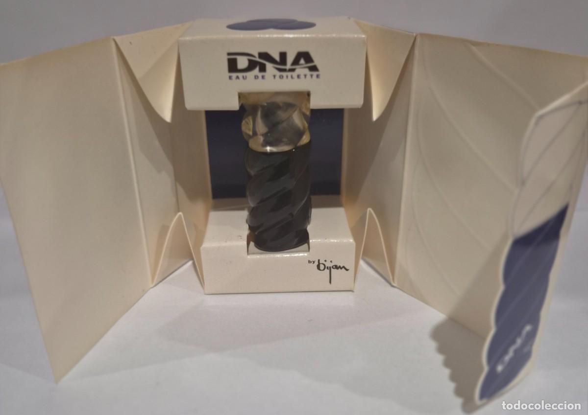 Miniaturas de perfumes antiguos: BIJAN DNA FOR MEN EDT 5 ML-