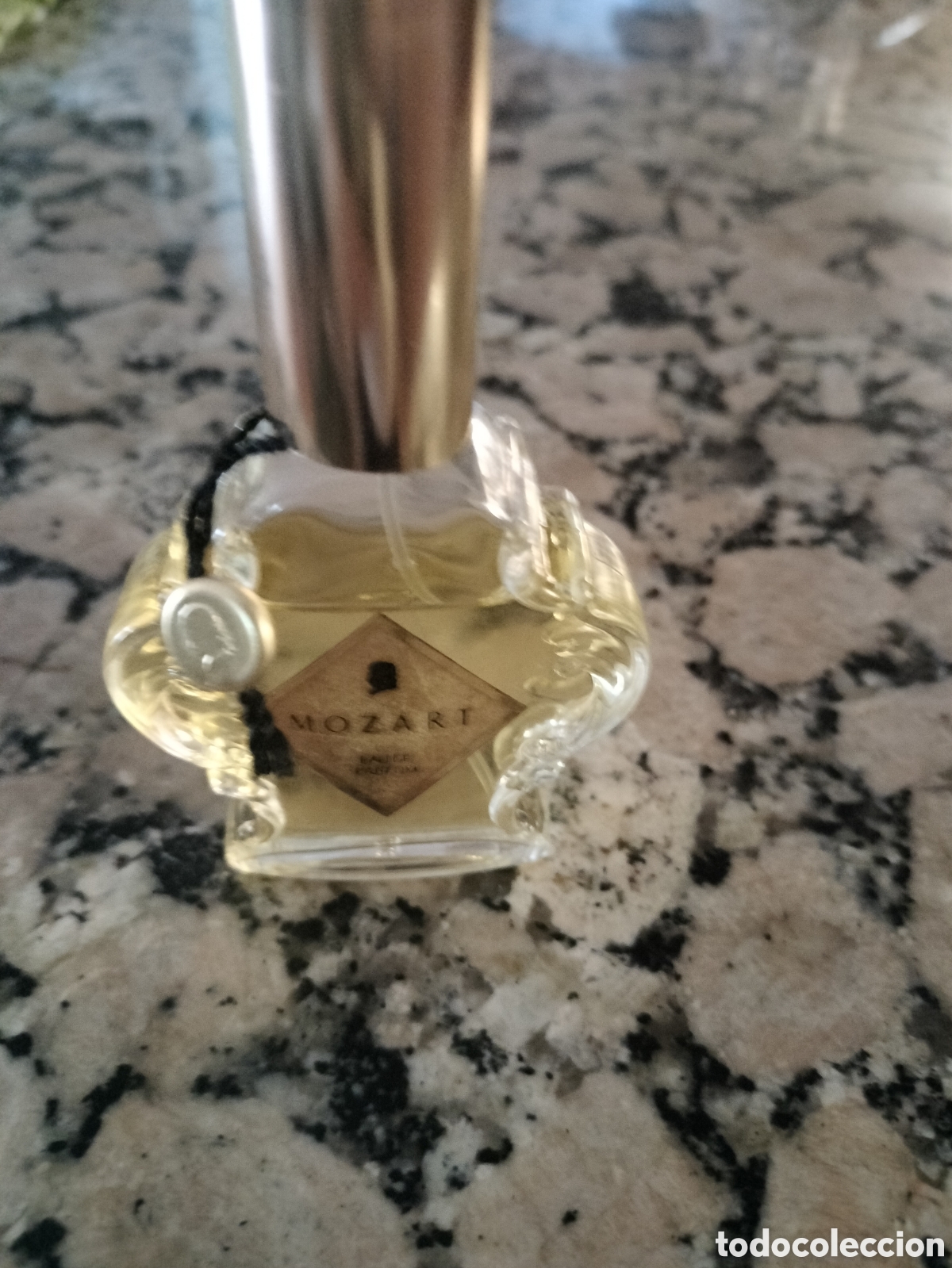 Miniaturas de perfumes antiguos: Perfume miniatura mozar